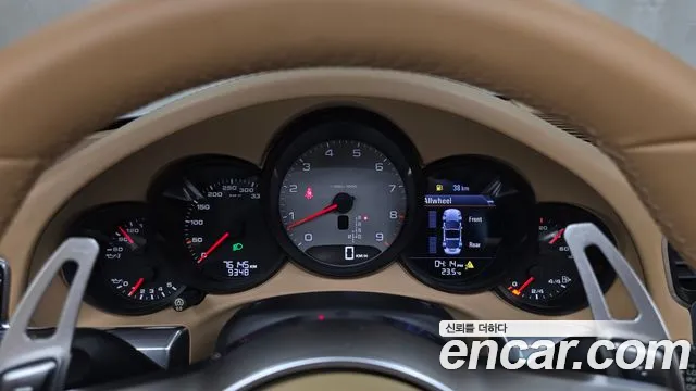 Porsche 911 2015 thumb 8