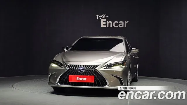 Lexus ES 2022 thumb 3