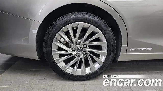 Lexus ES 2022 thumb 5