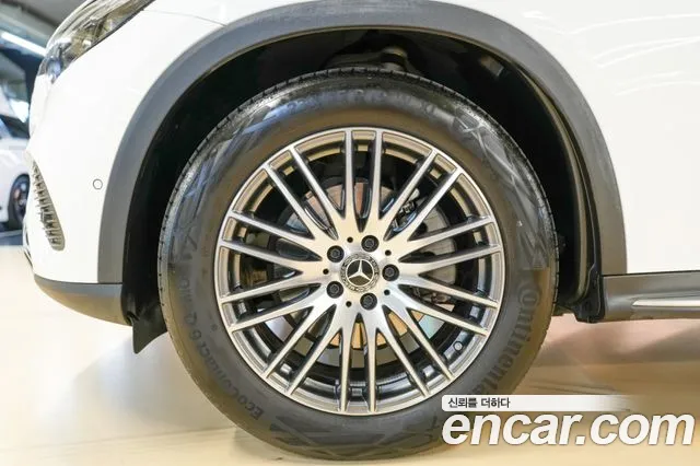 Mercedes-Benz GLC 2024 thumb 5