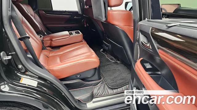 Lexus LX 2019 thumb 11