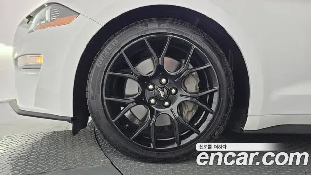 Ford Mustang Mach-E 2021 thumb 5