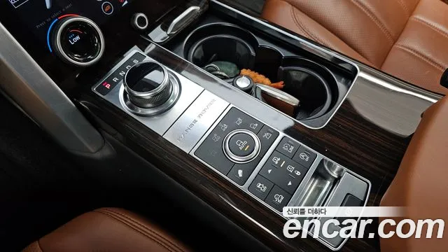 Land Rover Range Rover 2017 thumb 9