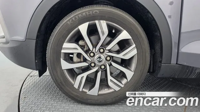 KG_Mobility_Ssangyong TIBOLI 2018 thumb 5