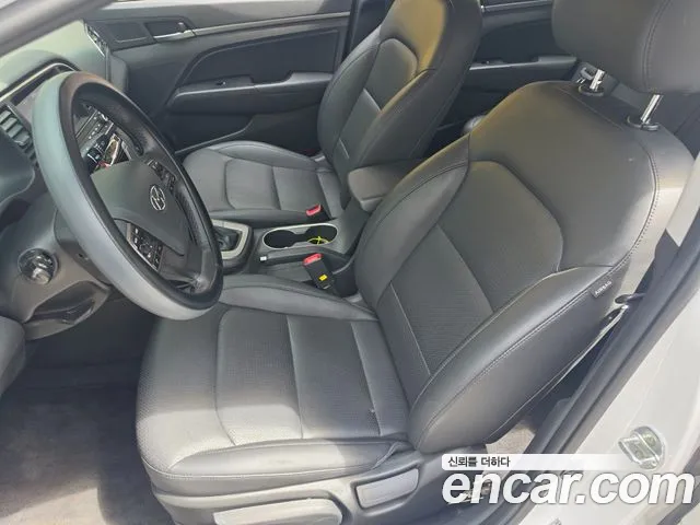 Hyundai Avante 2016 thumb 7