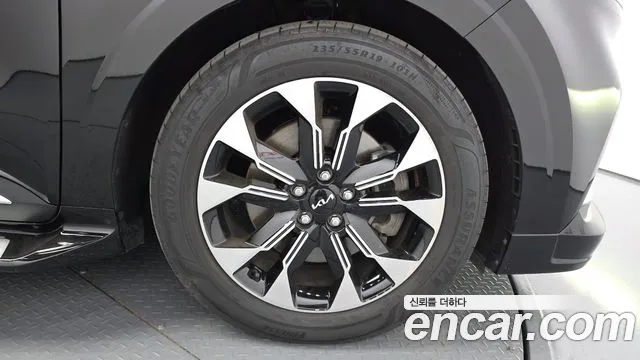 Kia Carnival 2022 thumb 4