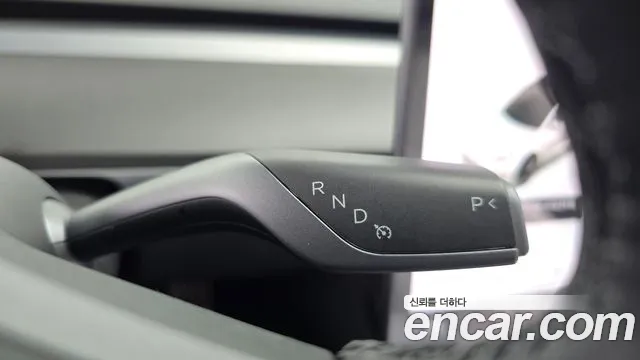 Tesla Model 3 2021 thumb 9