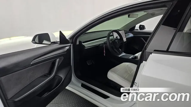 Tesla Model 3 2021 thumb 10