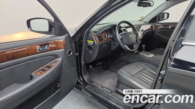 Hyundai Genesis 2010 thumb 10
