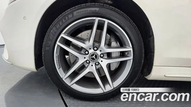 Mercedes-Benz S-Класс 2019 thumb 4