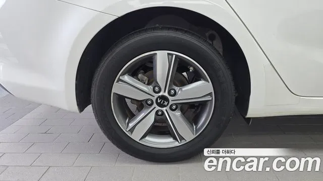 Kia K3 2017 thumb 5