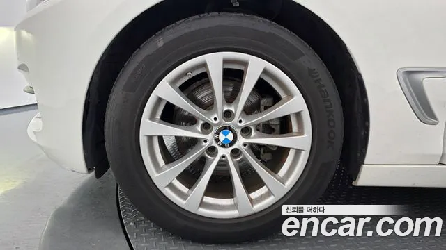 BMW Gran Turismo 2019 thumb 5