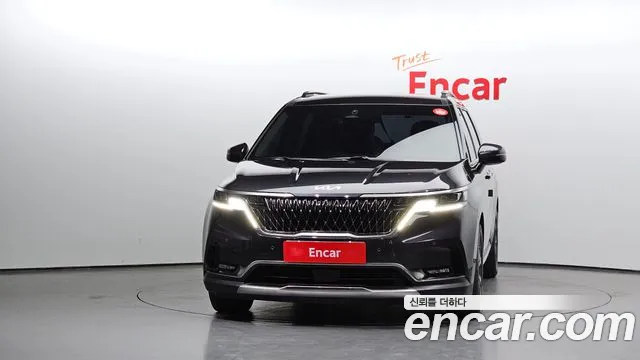Kia Carnival 2023 thumb 3