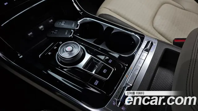 Kia Carnival 2023 thumb 9