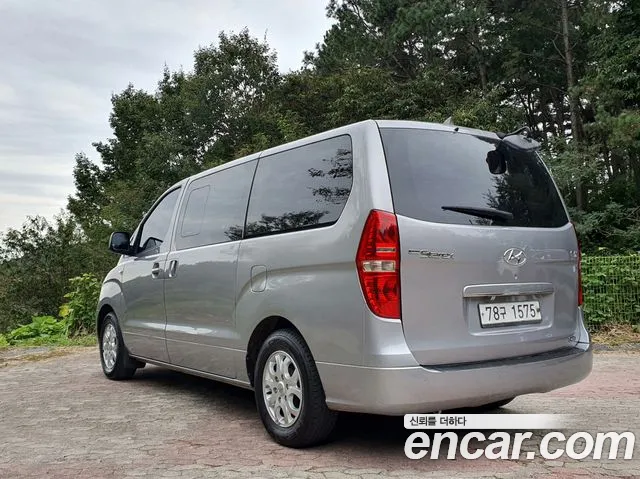 Hyundai Starex 2013 thumb 2