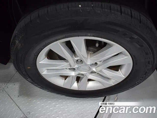 KG_Mobility_Ssangyong Rexton 2018 thumb 5