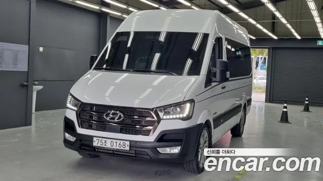 Hyundai Staria 2019 thumb 2