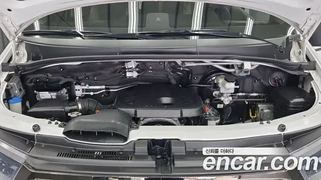 Hyundai Staria 2019 thumb 6