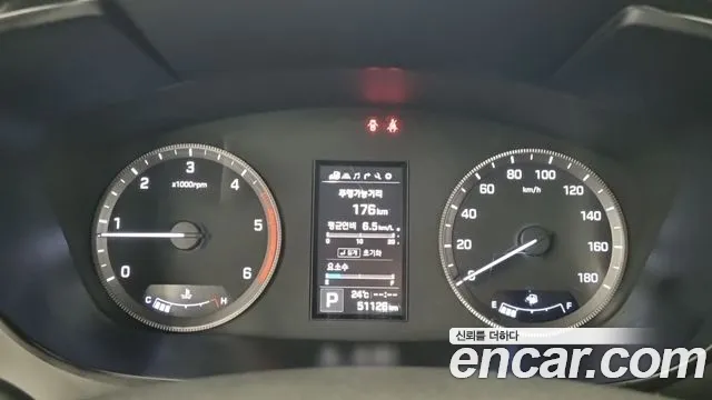 Hyundai Staria 2019 thumb 8