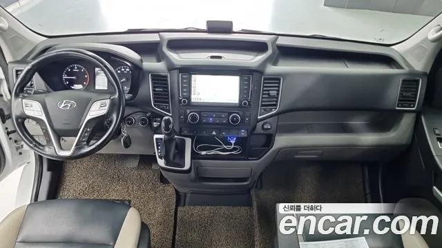 Hyundai Staria 2019 thumb 12