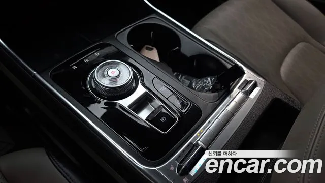 Kia Carnival 2024 thumb 9