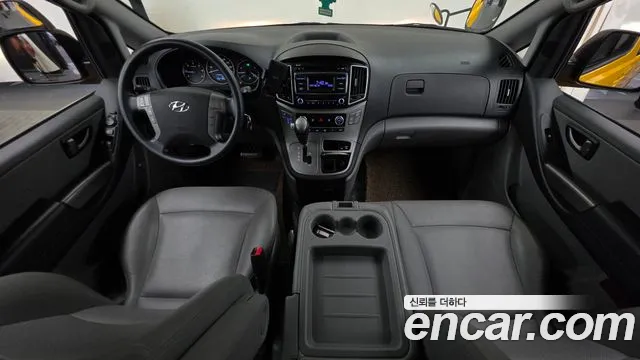 Hyundai Starex 2017 thumb 7