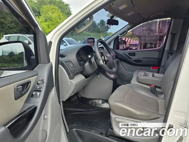 Hyundai Starex 2011 thumb 9