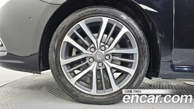 Renault-KoreaSamsung Latitude 2018 thumb 5