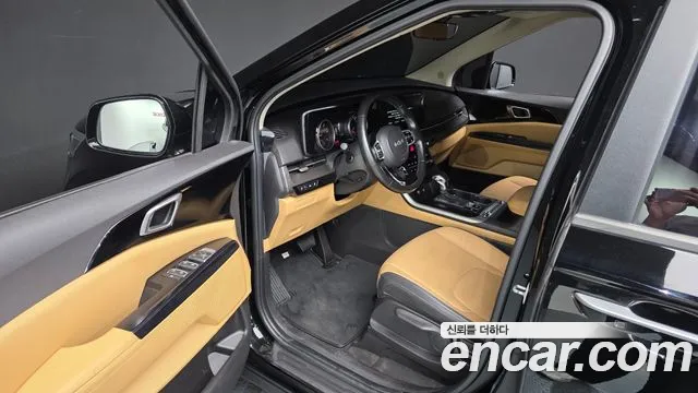 Kia Carnival 2021 thumb 10