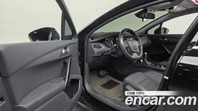 Peugeot 508 2016 thumb 10