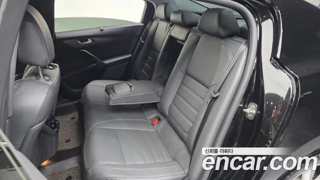 Peugeot 508 2016 thumb 12