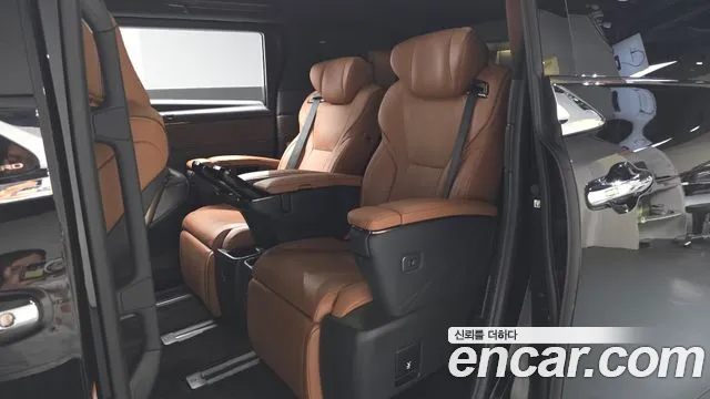 Toyota Alphard 2025 thumb 11