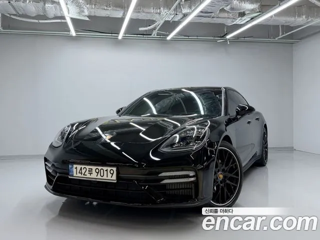 Porsche Panamera 2021 thumb 11