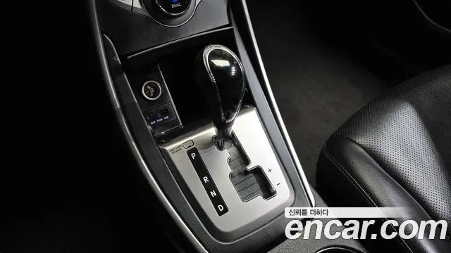 Hyundai Avante 2013 thumb 9