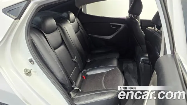 Hyundai Avante 2013 thumb 11