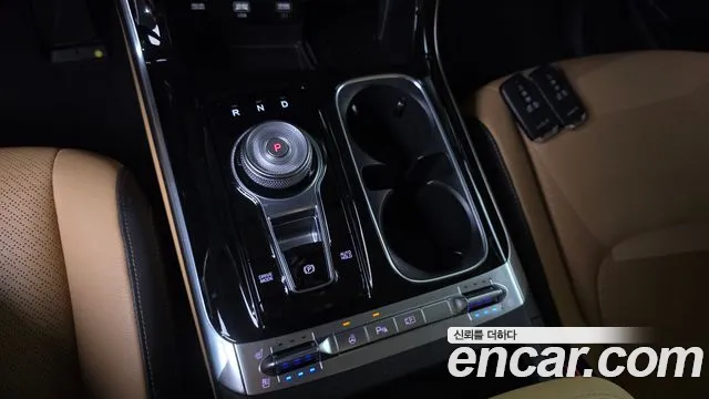 Kia Carnival 2023 thumb 9