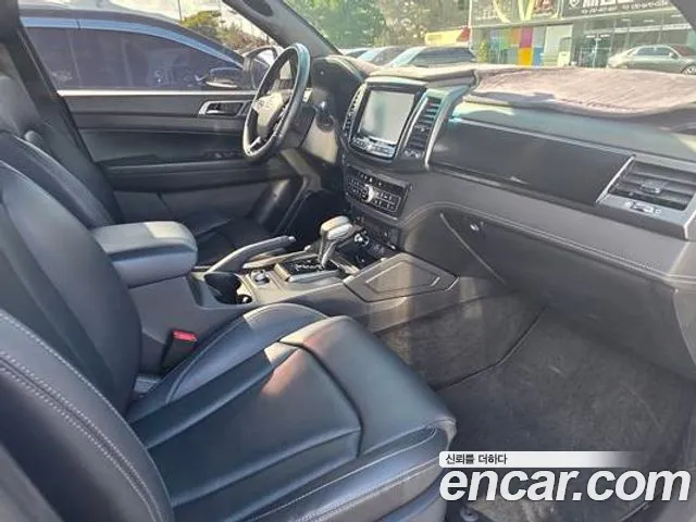 KG_Mobility_Ssangyong Rexton 2023 thumb 10