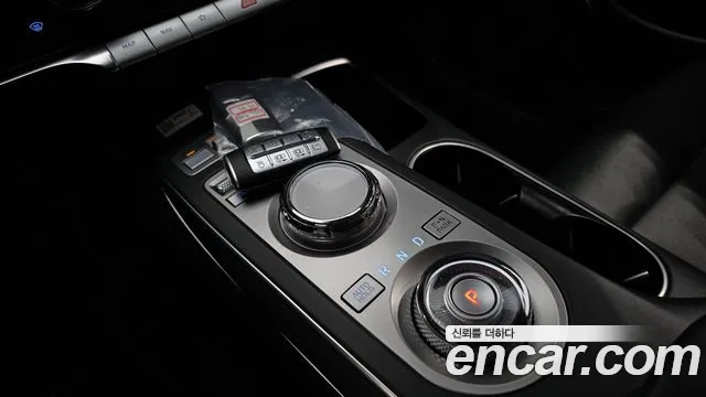Genesis GV70 2022 thumb 9