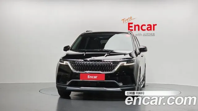 Kia Carnival 2021 thumb 3