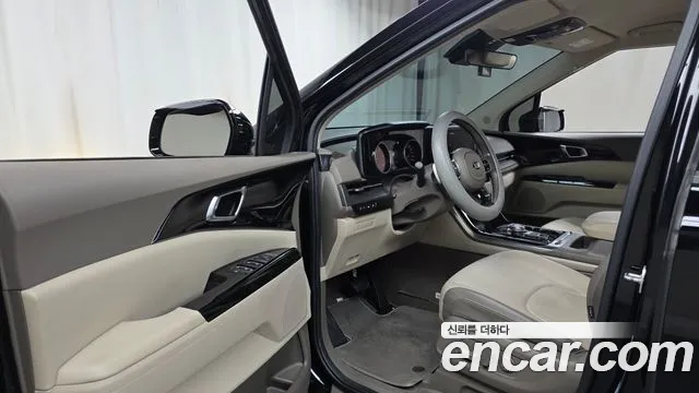 Kia Carnival 2021 thumb 10