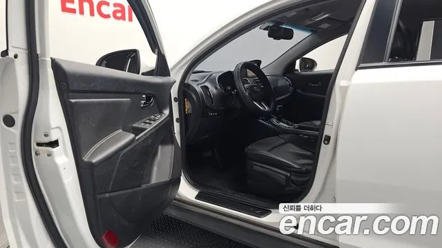 Kia Sportage 2011 thumb 10