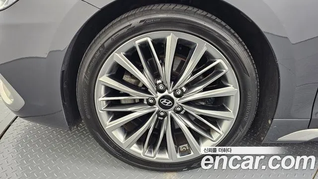 Hyundai Grandeur 2018 thumb 4