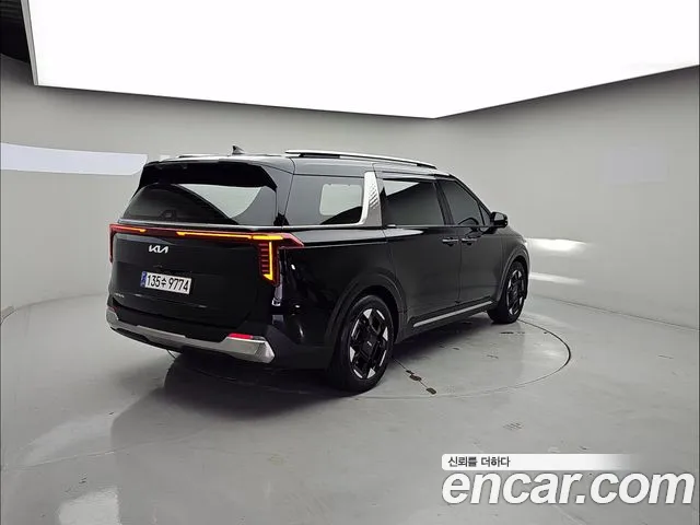 Kia Carnival 2025 thumb 2