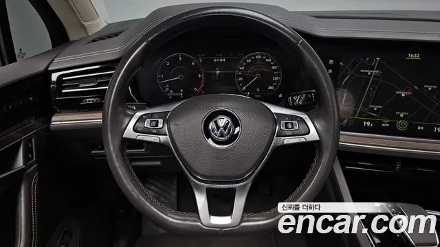 Volkswagen Touareg 2020 thumb 12
