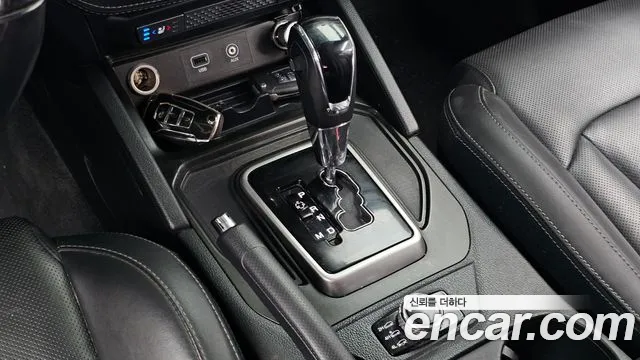 KG_Mobility_Ssangyong Rexton 2018 thumb 9