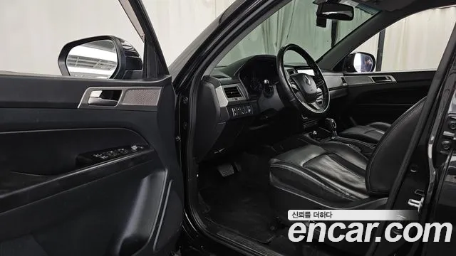 KG_Mobility_Ssangyong Rexton 2018 thumb 10