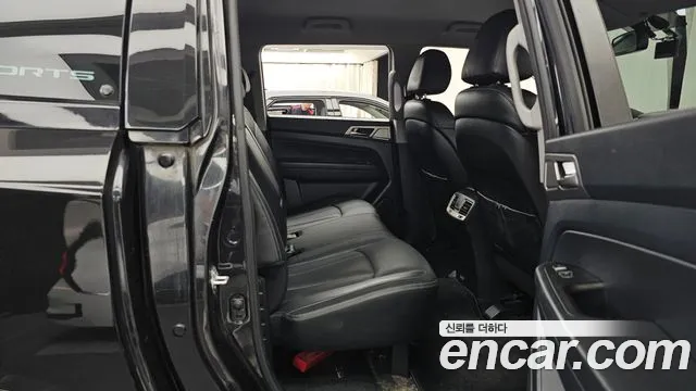 KG_Mobility_Ssangyong Rexton 2018 thumb 12