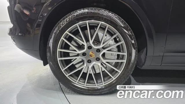 Porsche Cayenne 2020 thumb 5