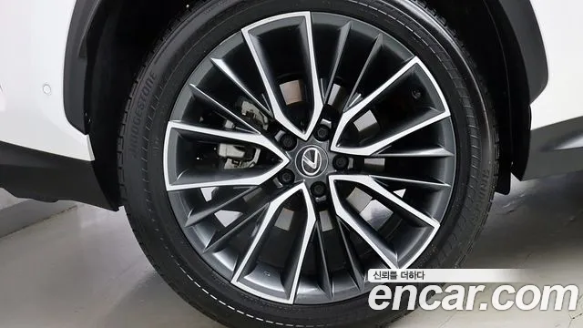 Lexus NX 2023 thumb 7