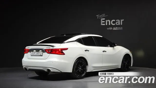 Nissan Maxima 2017 thumb 2